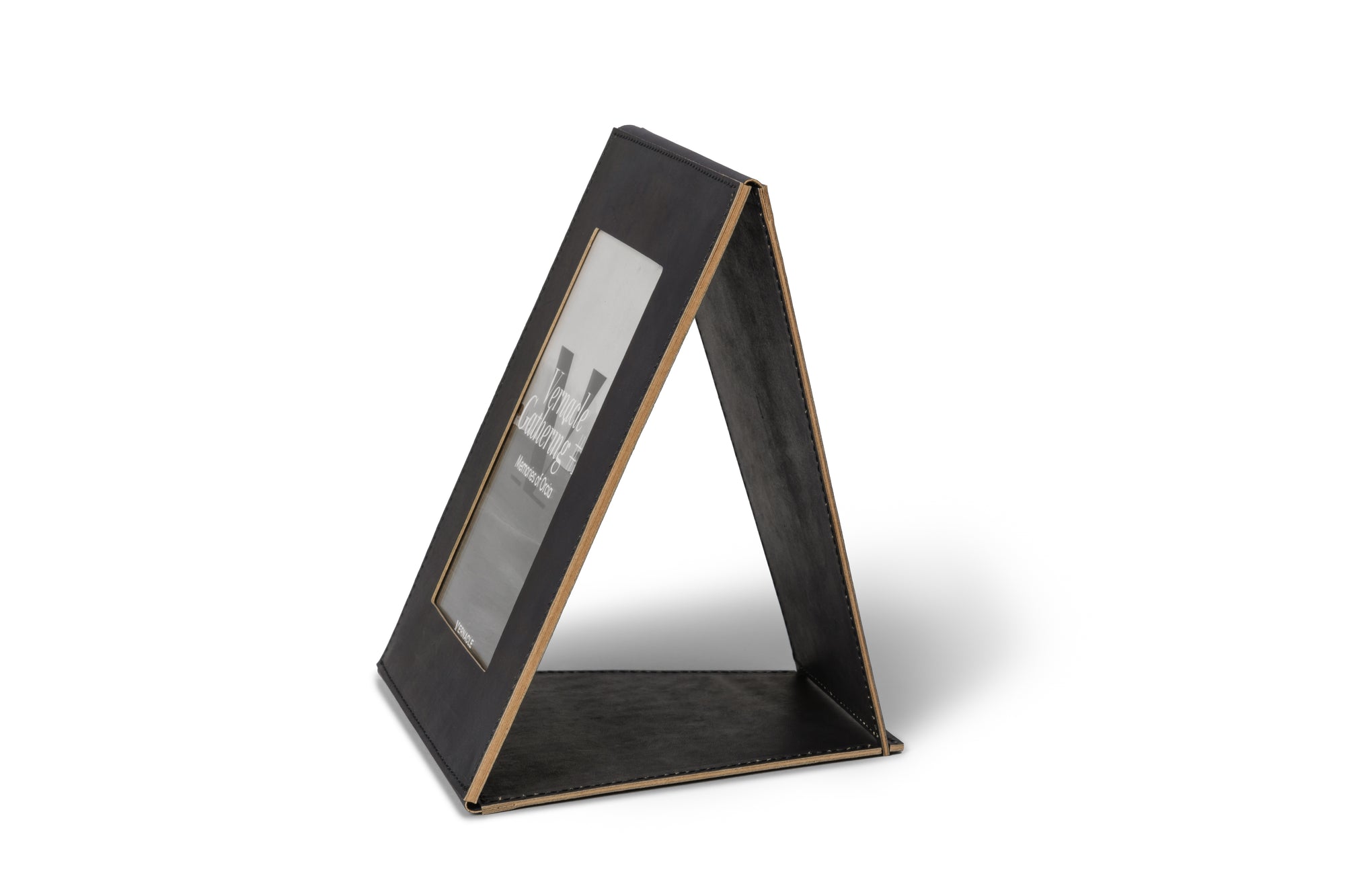 brown's supply -Photoframe Color BLACK featuring Yusuke Igumi-