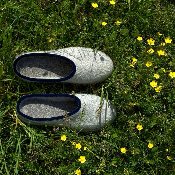 Memories of Italy -Haunold felt room shoes-